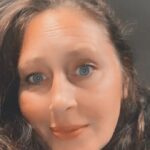 Christina er ejer af fugefirmaet